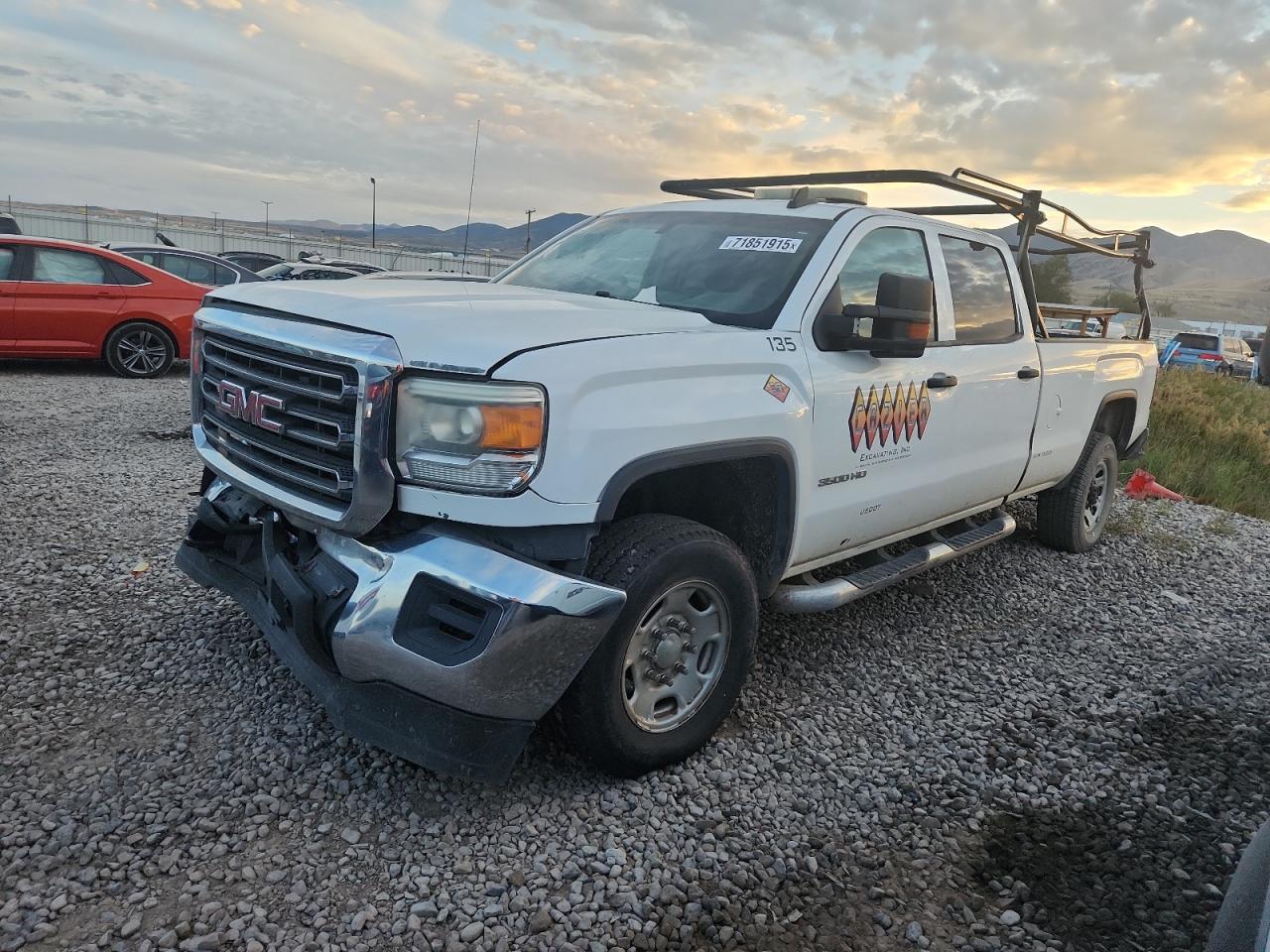 2015 GMC Sierra 3500, VIN 1GT421CG5FF559737 — Front end