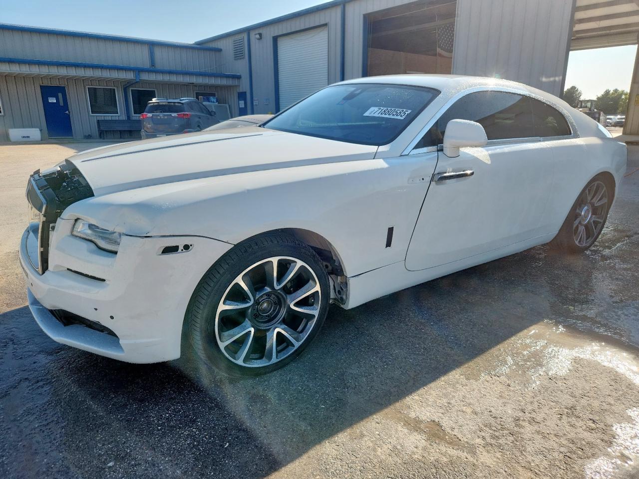 2017 Rolls-Royce Wraith, VIN SCA665C58HUX86719 — Front end