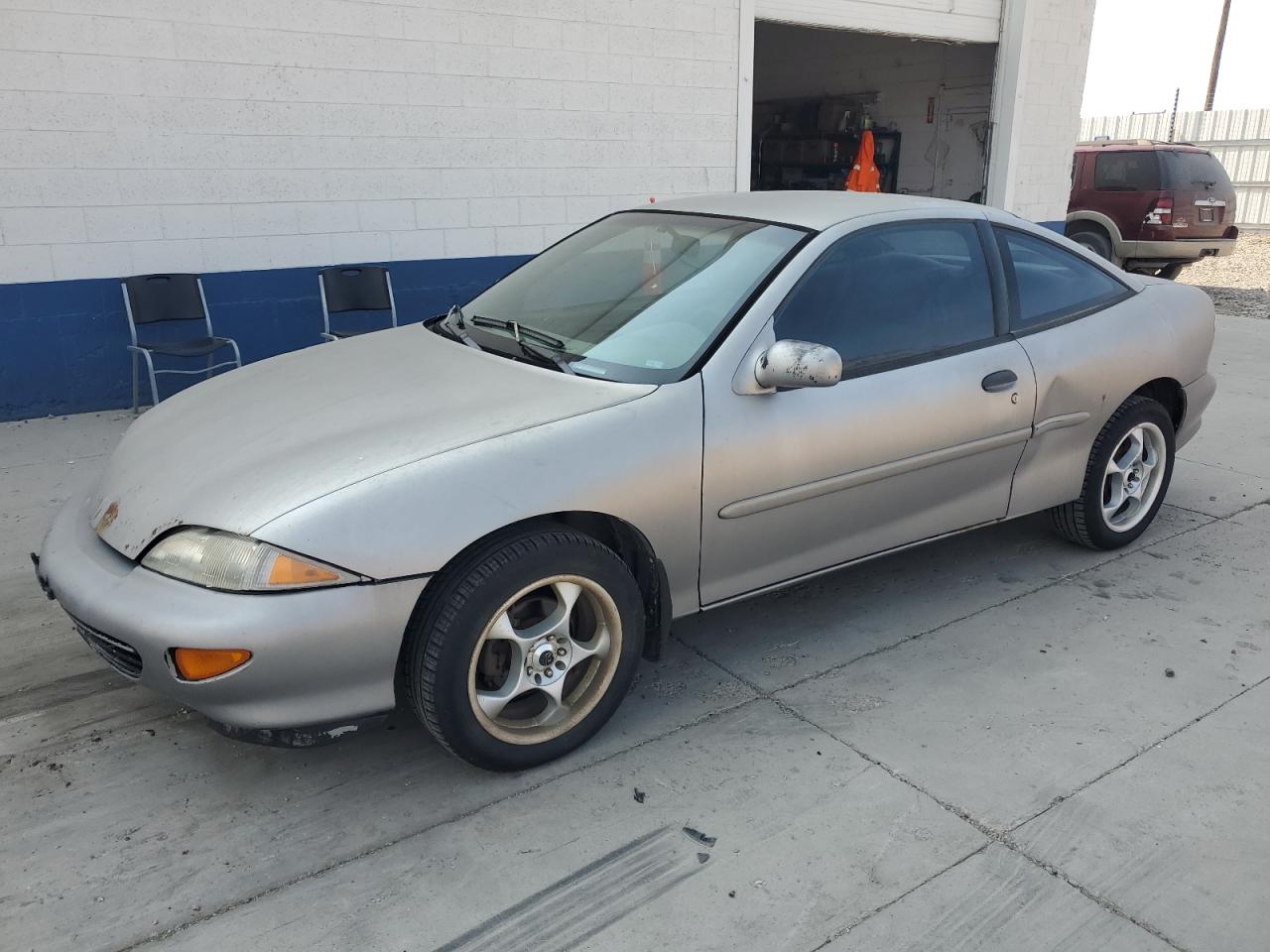 1999 Chevrolet Cavalier, VIN 3G1JC124XXS834161 — Side