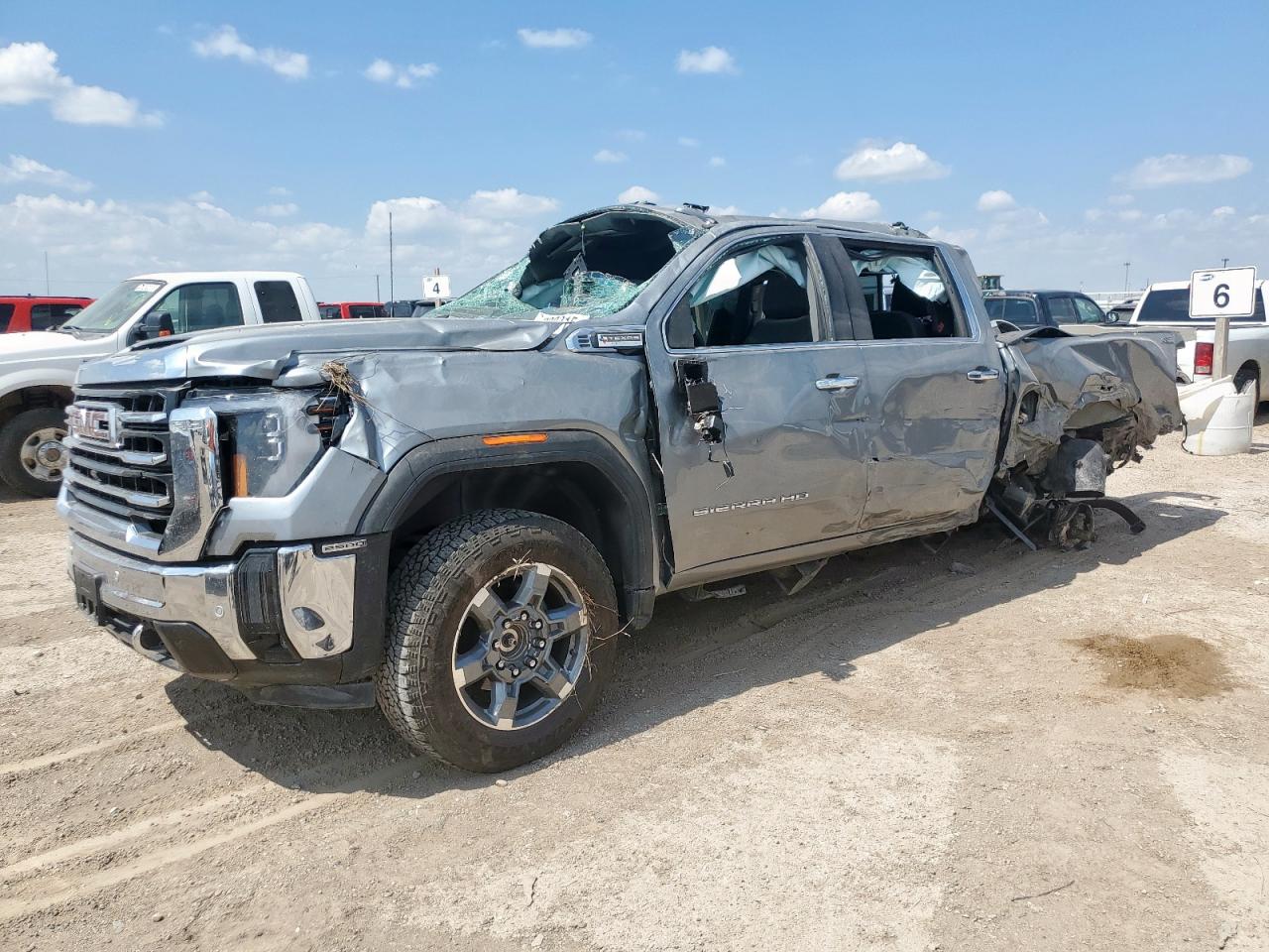 2025 GMC Sierra 2500HD SLT, VIN 1GT4UNE70SF104710 — Auction photo