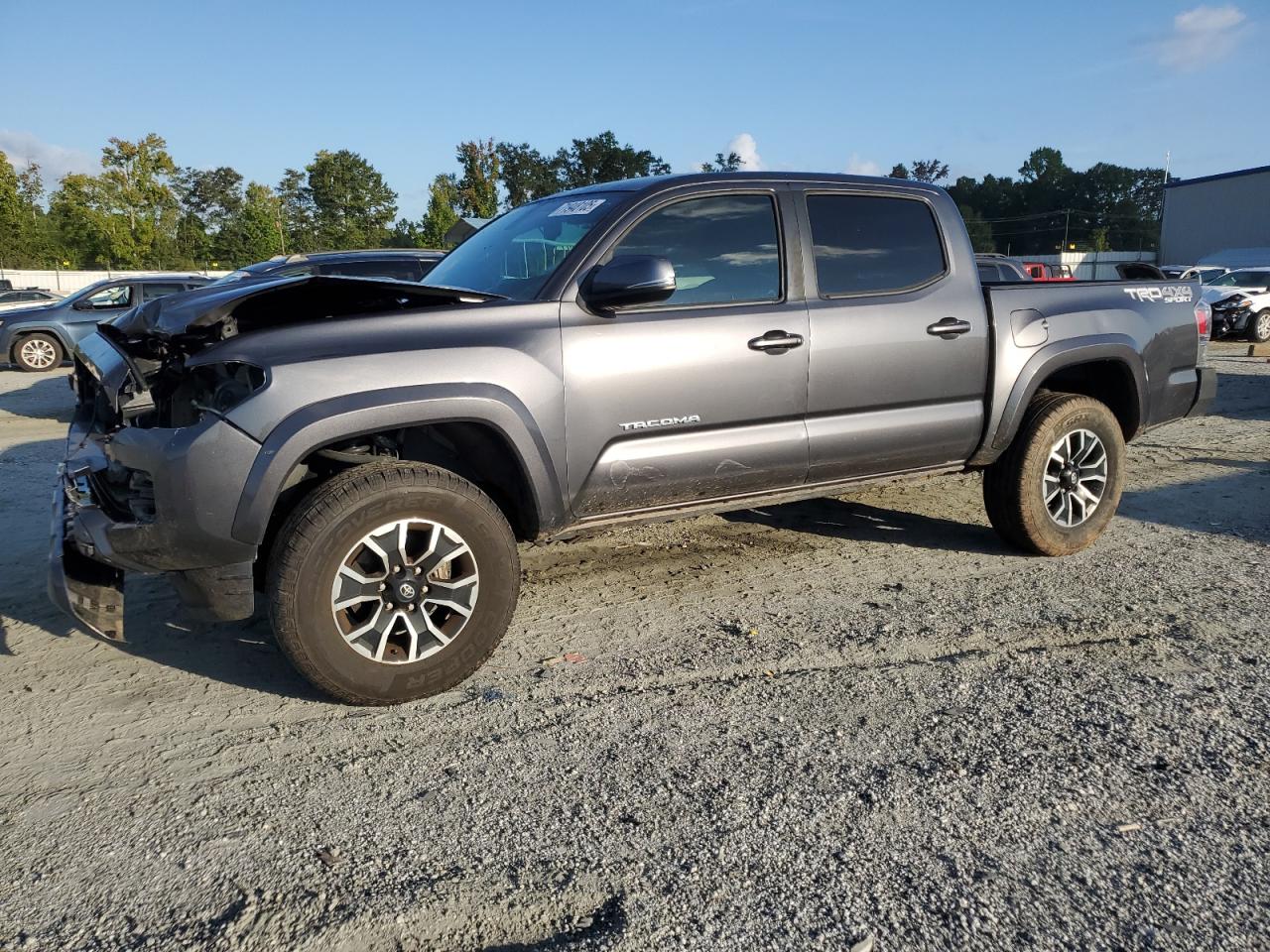 2021 Toyota Tacoma SR, VIN 3TYCZ5AN7MT011689 — Front end
