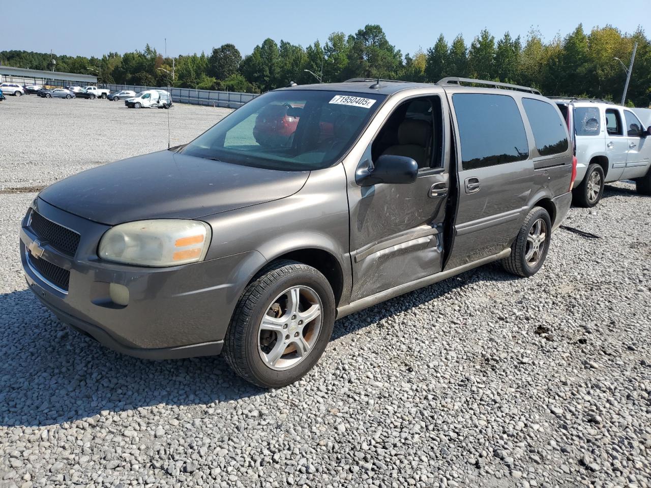 2005 Chevrolet Uplander LS, VIN 1GNDV23L45D245119 — Side
