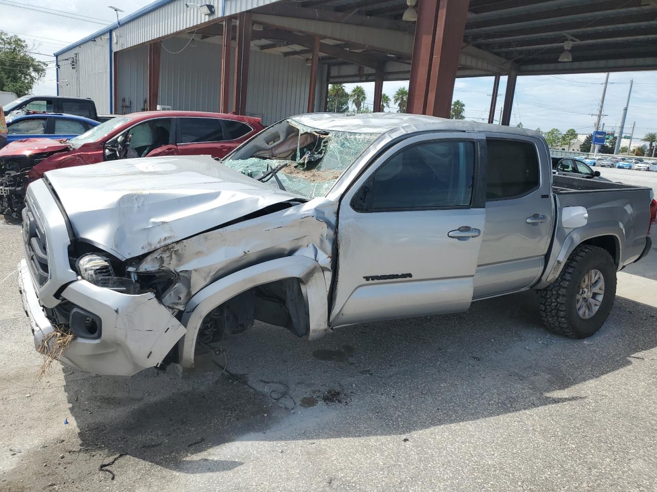 2019 Toyota Tacoma SR5, VIN 3TMAZ5CN2KM110188 — Rollover