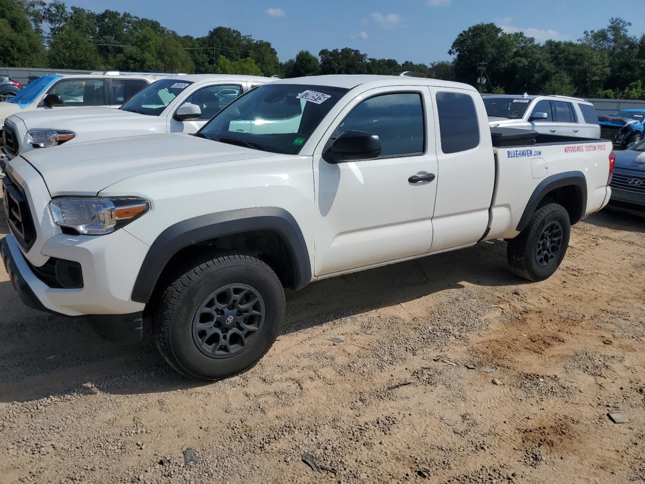 2021 Toyota Tacoma SR, VIN 3TYRX5GN2MT032215 — Normal wear