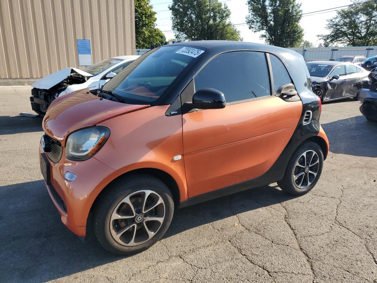 2016 Smart fortwo Passion, VIN WMEFJ5DA4GK060516 — Механическое