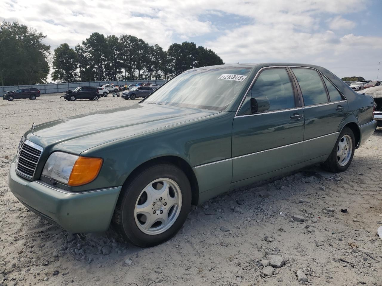 1993 Mercedes-Benz S 320, VIN WDBGA32E4PA104452 — Minor dents and scratches
