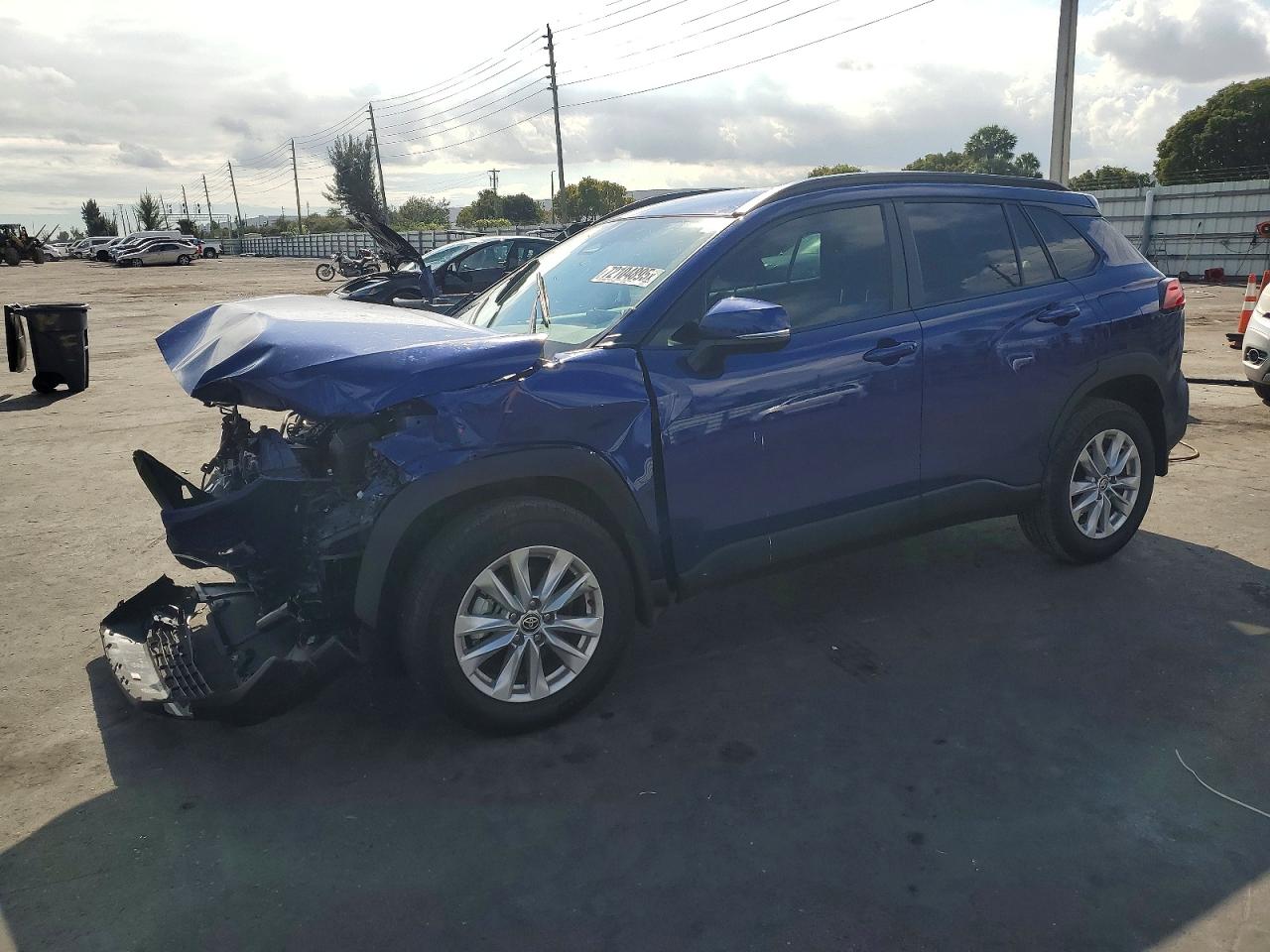 2024 Toyota Corolla Cross LE, VIN 7MUCAAAG4RV100520 — Front end