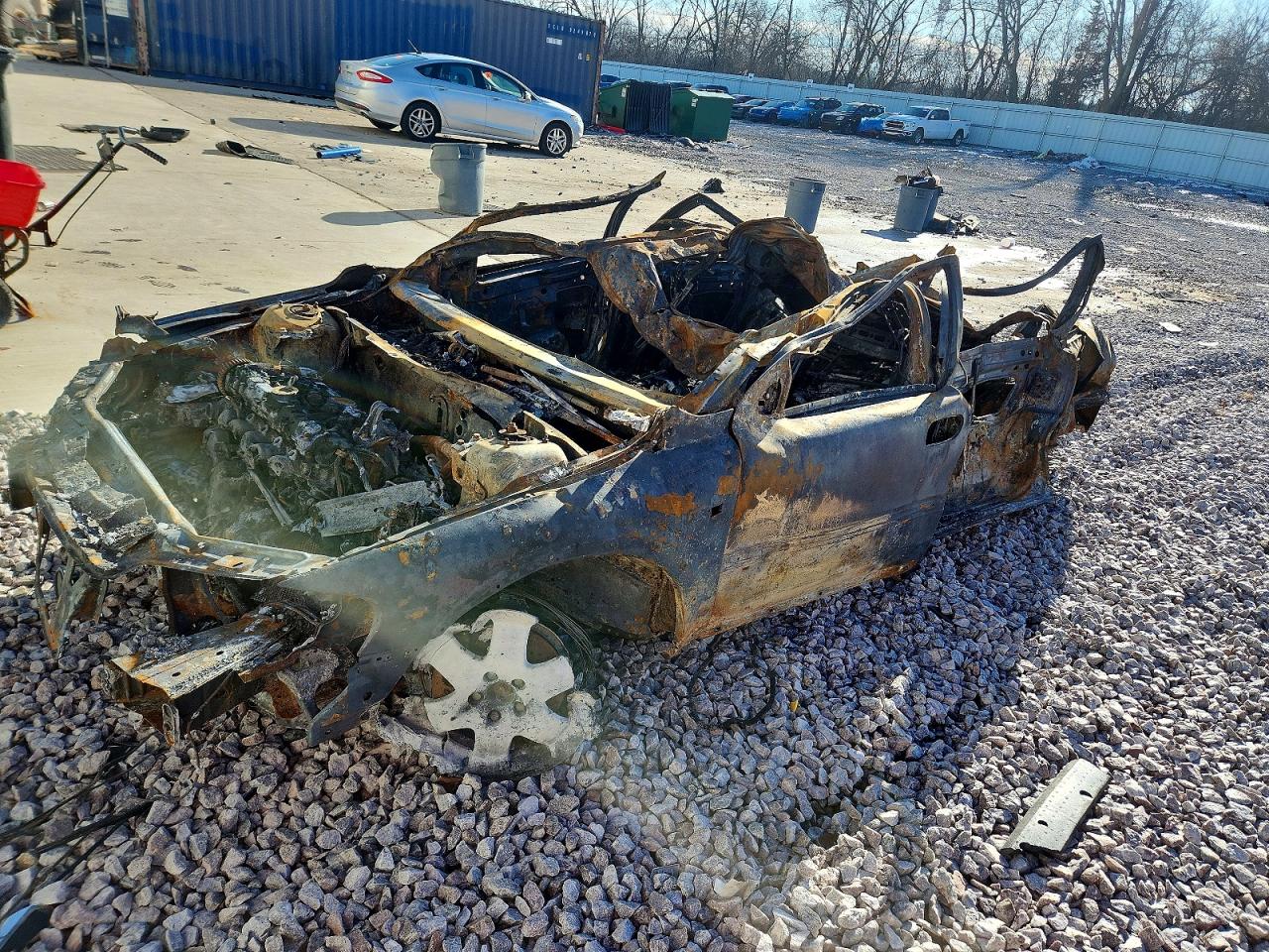 2004 Volvo V70 XC Cross Country, VIN YV1SZ59H841141817 — Burn