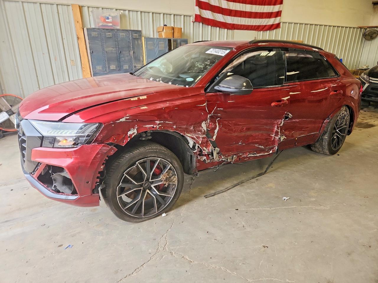 2022 Audi SQ8 Prestige, VIN WA1CWBF10ND017091 — Front end