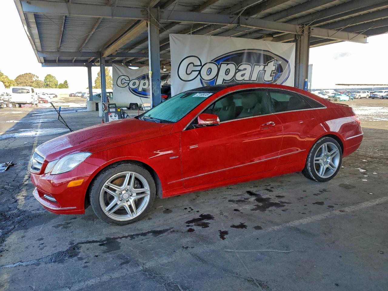 2012 Mercedes-Benz E 350, VIN WDDKJ5KB8CF178859 — Minor dents and scratches