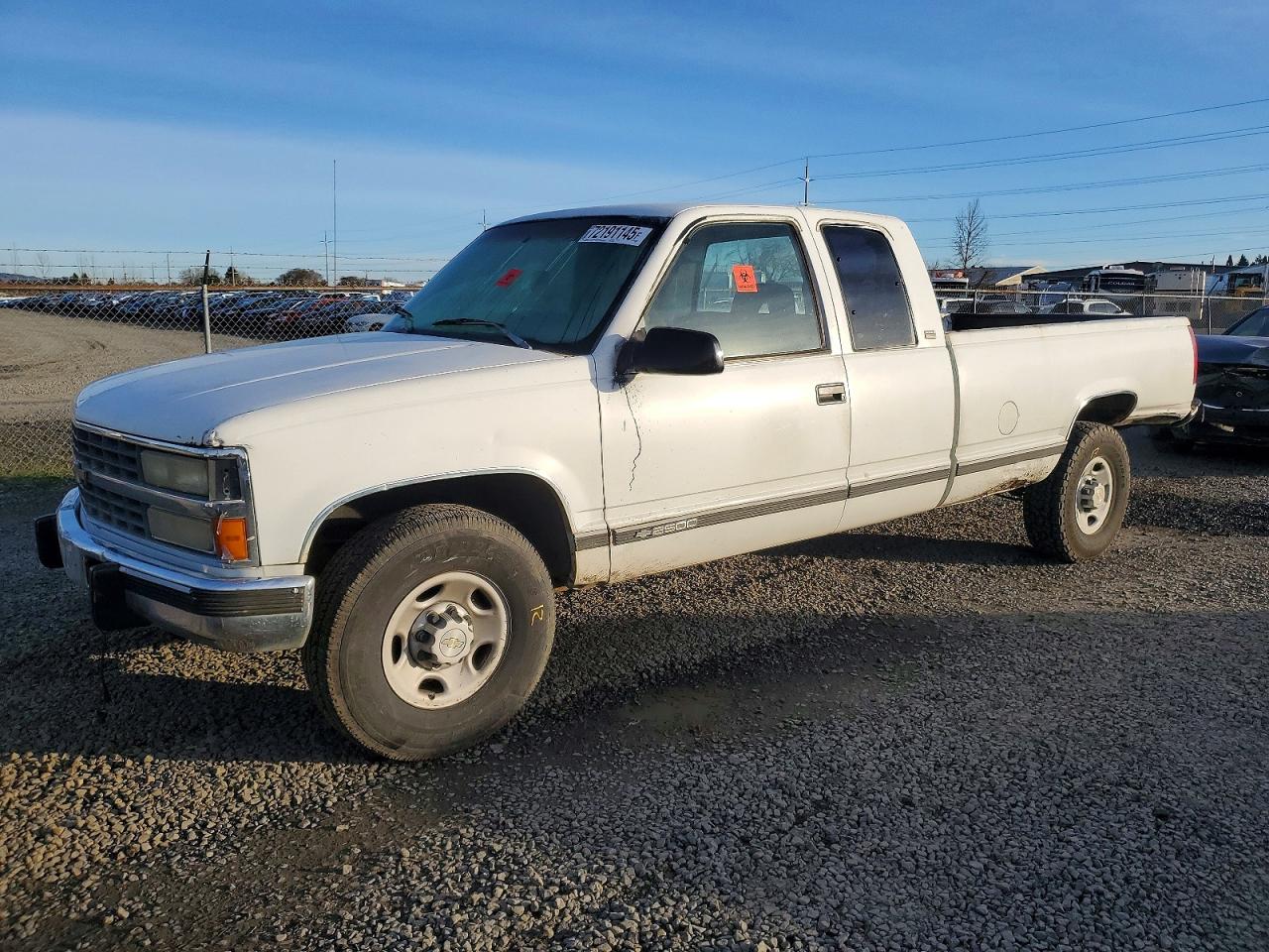 1993 Chevrolet Silverado 2500, VIN 2GCGC29F4P1141502 — Rear end