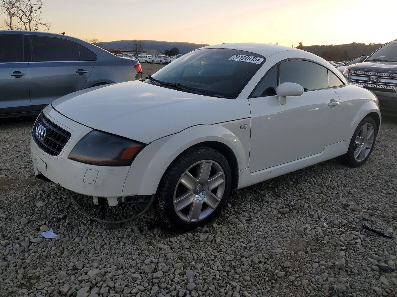 2005 Audi TT, VIN TRUSC28NX51011364 — Перед