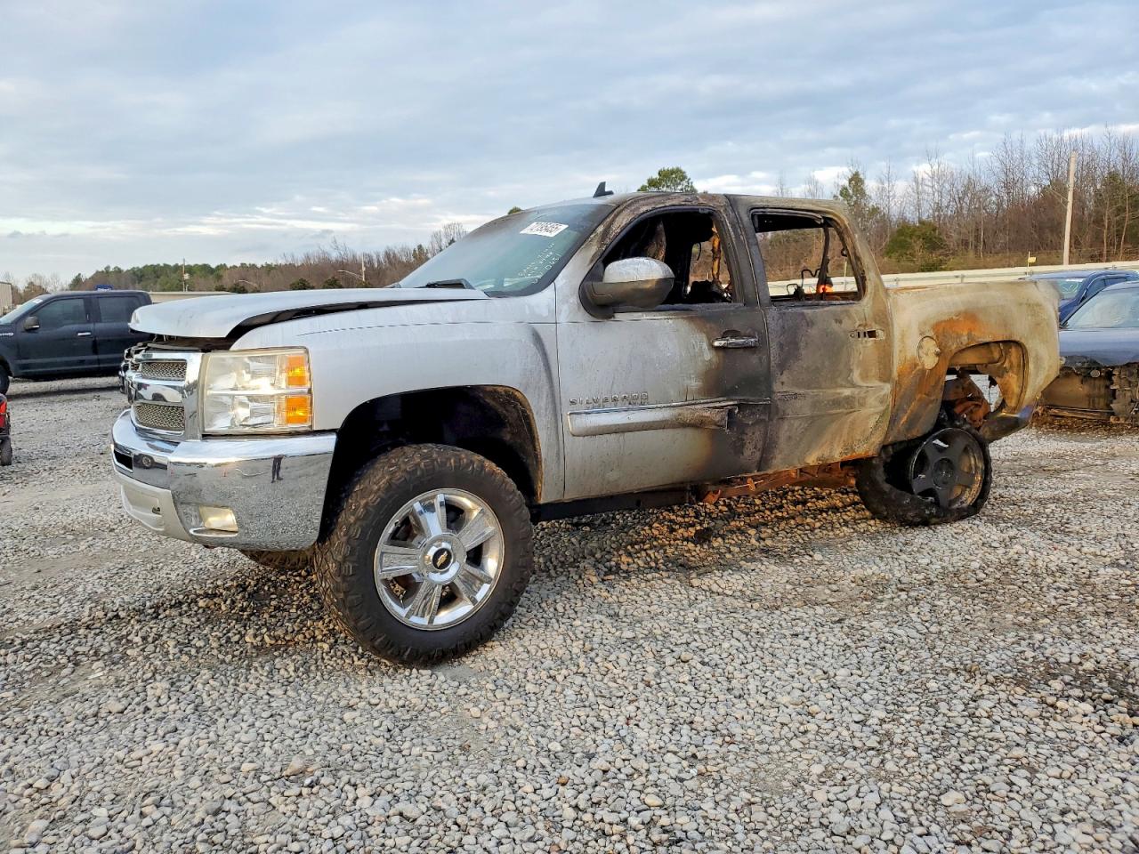 2013 Chevrolet Silverado 1500 LT, VIN 3GCPKSE76DG310651 — Burn