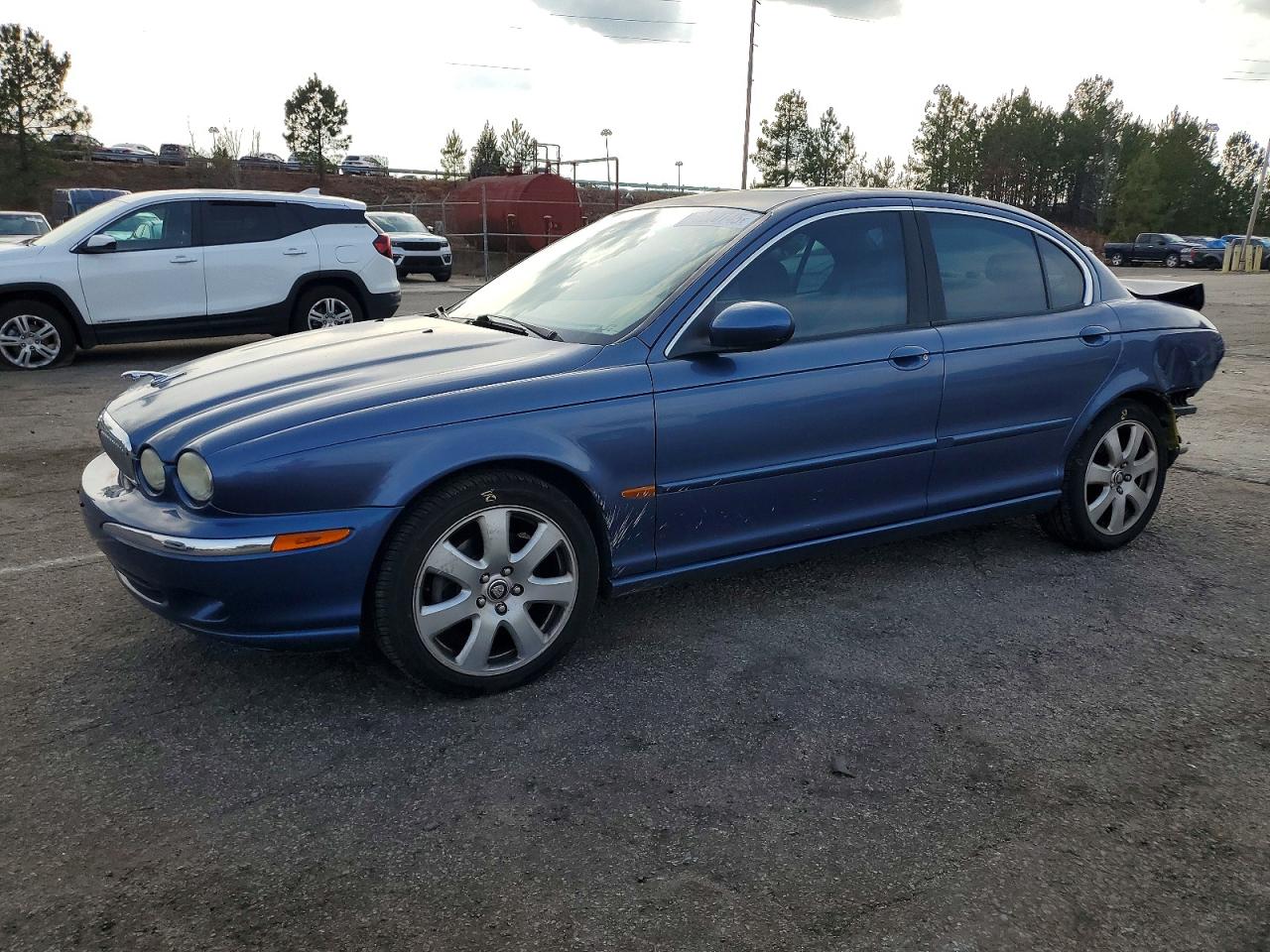 2005 Jaguar X-Type 3.0L, VIN SAJWA51A25WE58367 — Rear end