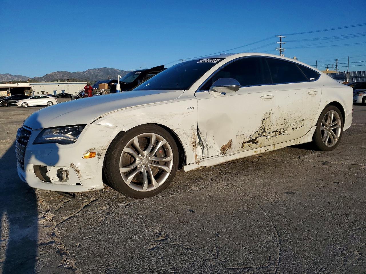 2014 Audi S7 Prestige, VIN WAUW2BFC8EN037841 — Side