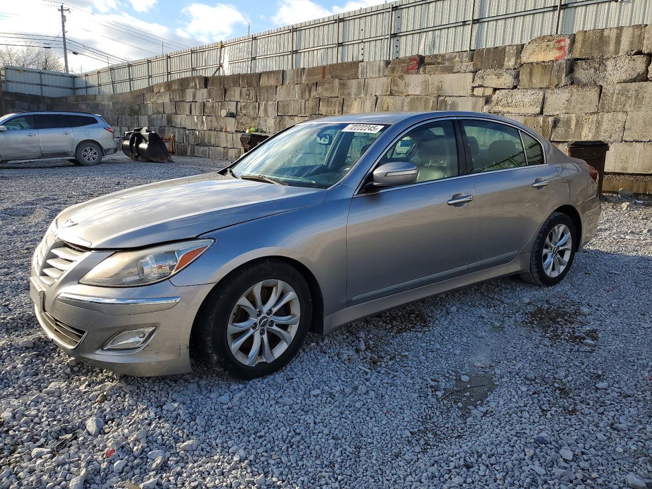 2013 Hyundai Genesis 3.8L, VIN KMHGC4DD4DU212534 — Перед