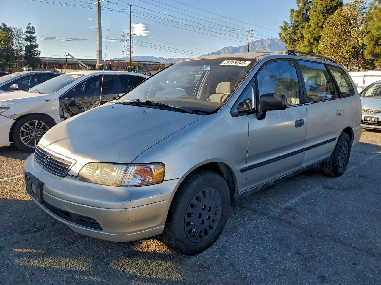 1997 Honda Odyssey LX, VIN JHMRA1861VC013072 — Normal wear