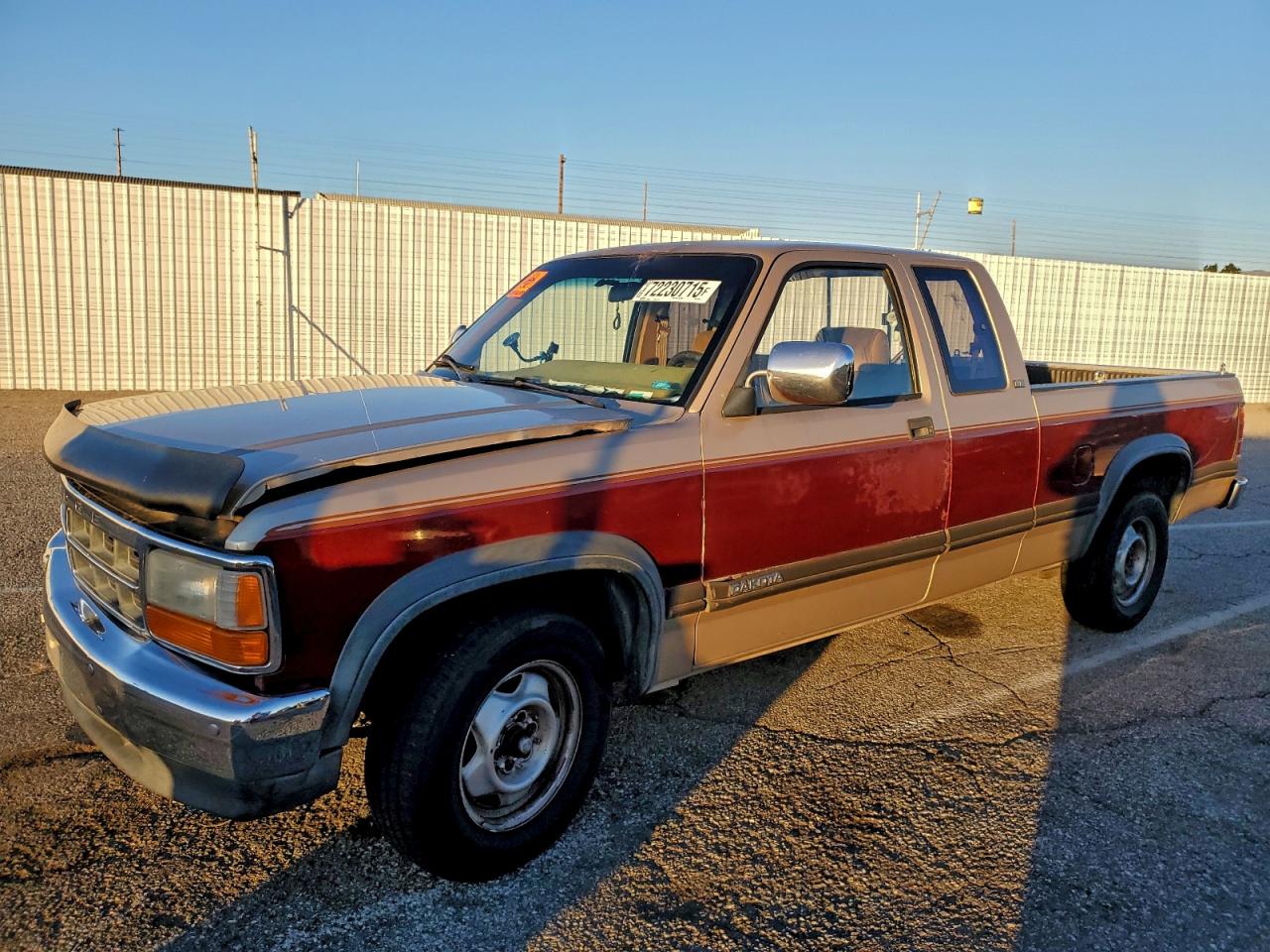 1992 Dodge Dakota, VIN 1B7FL23X4NS527847 — Перед