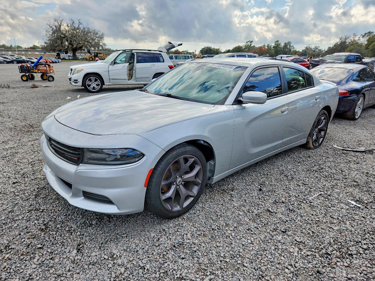 2019 Dodge Charger SXT, VIN 2C3CDXBG0KH625196 — Mechanical
