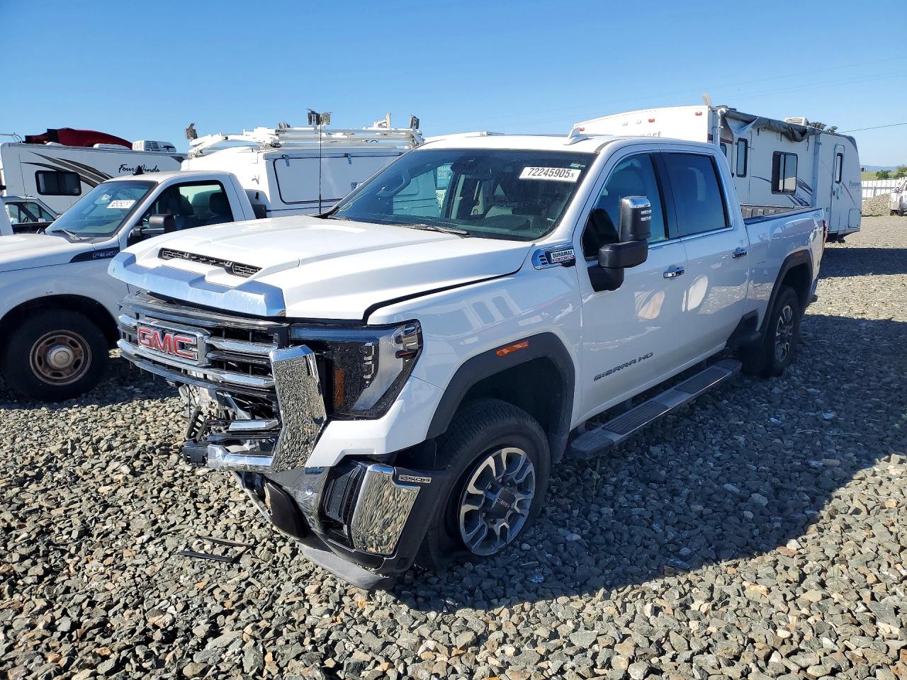 2025 GMC Sierra 2500HD SLT, VIN 1GT4UNEYXSF166415 — Front end