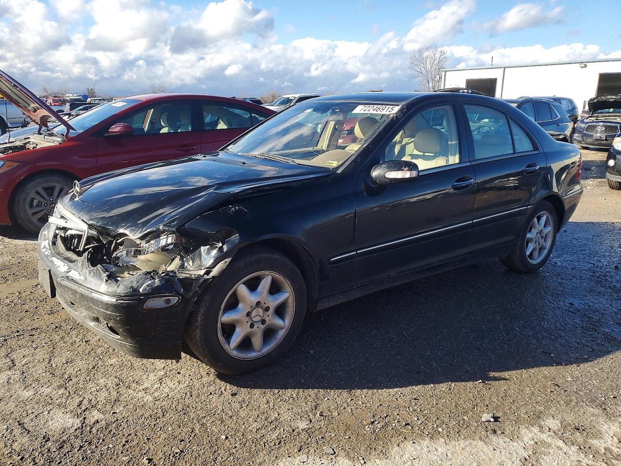 2004 Mercedes-Benz C 240, VIN WDBRF81J44F442700 — Front end