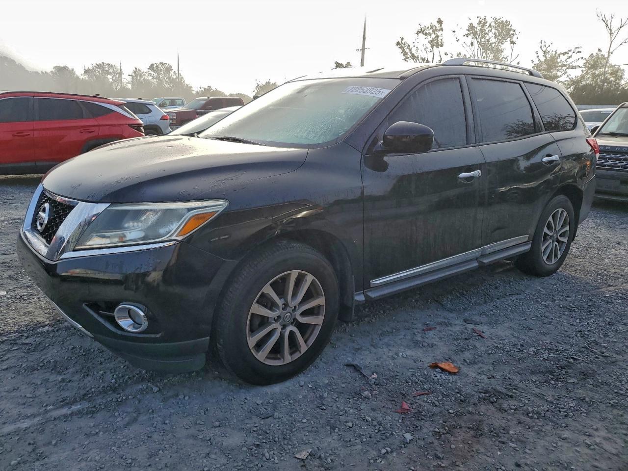 2014 Nissan Pathfinder SV, VIN 5N1AR2MN0EC601227 — Мелкие вмятины и царапины