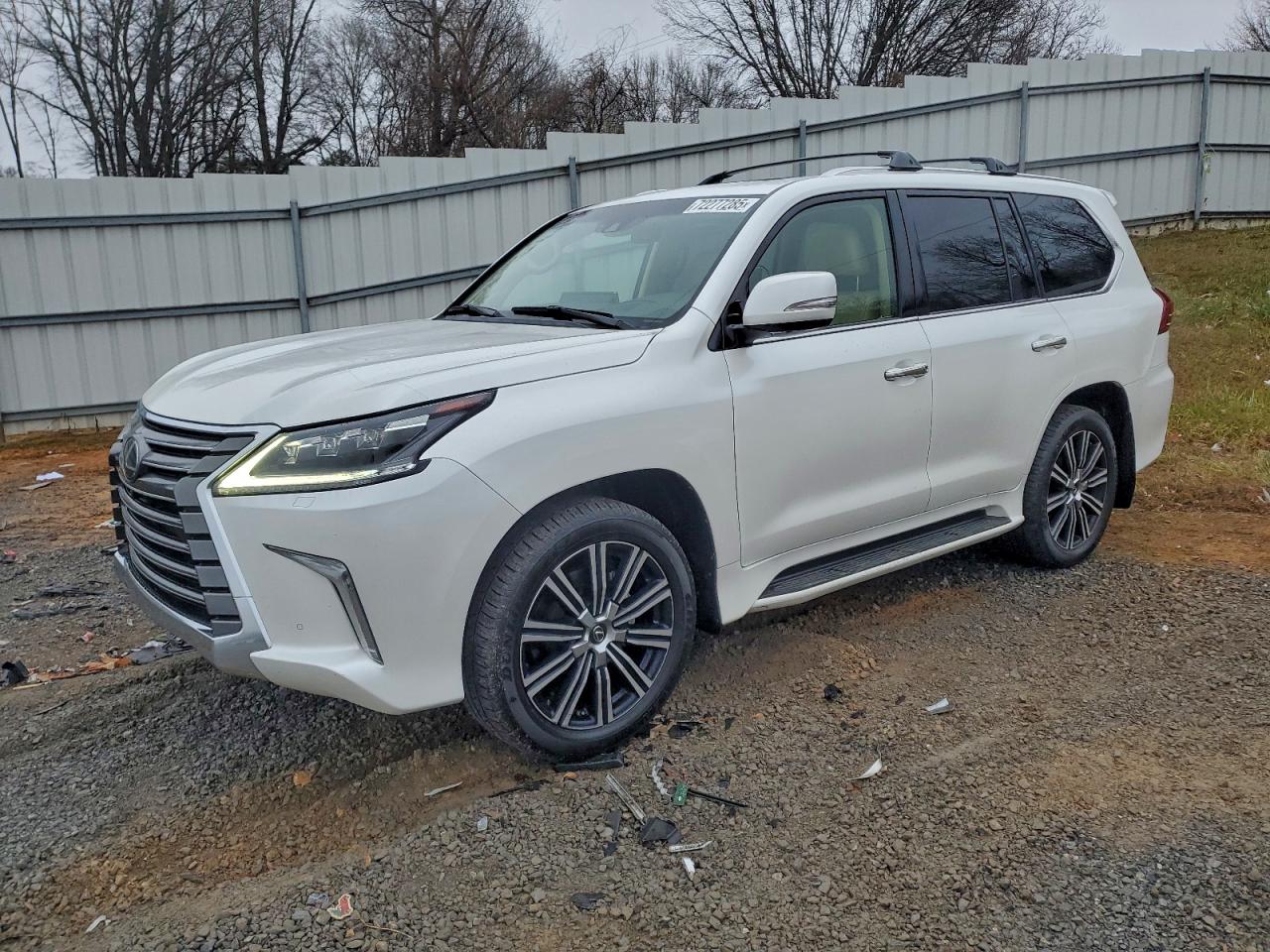 2018 Lexus LX 570, VIN JTJHY7AXXJ4252300 — Minor dents and scratches