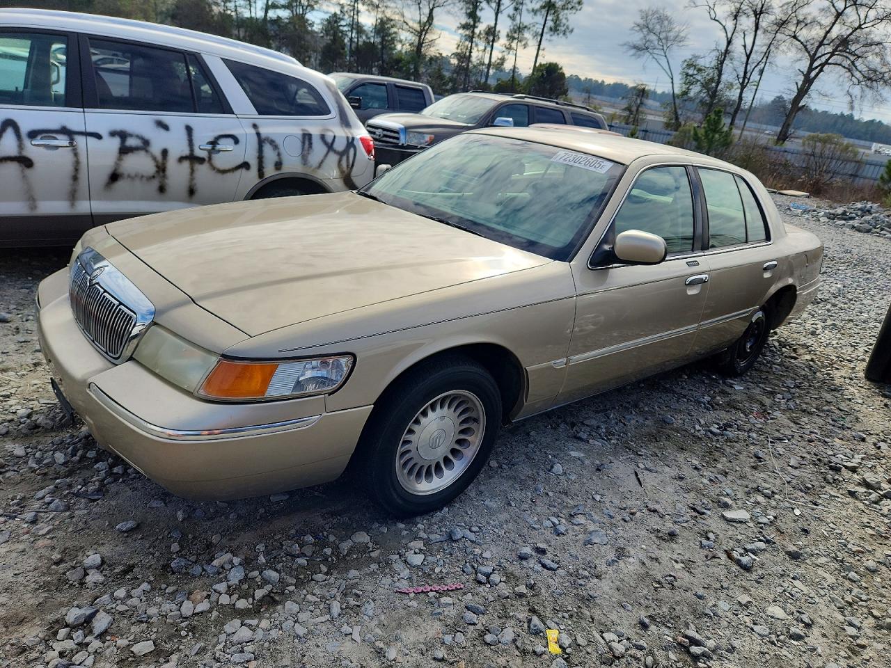 2000 Mercury Grand Marquis LS, VIN 2MEFM75W0YX734850 — Vandalism
