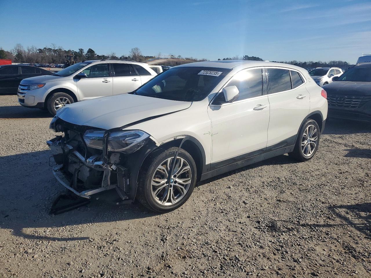 2020 BMW X2 xDrive28i, VIN WBXYJ1C00L5R25888 — Перед