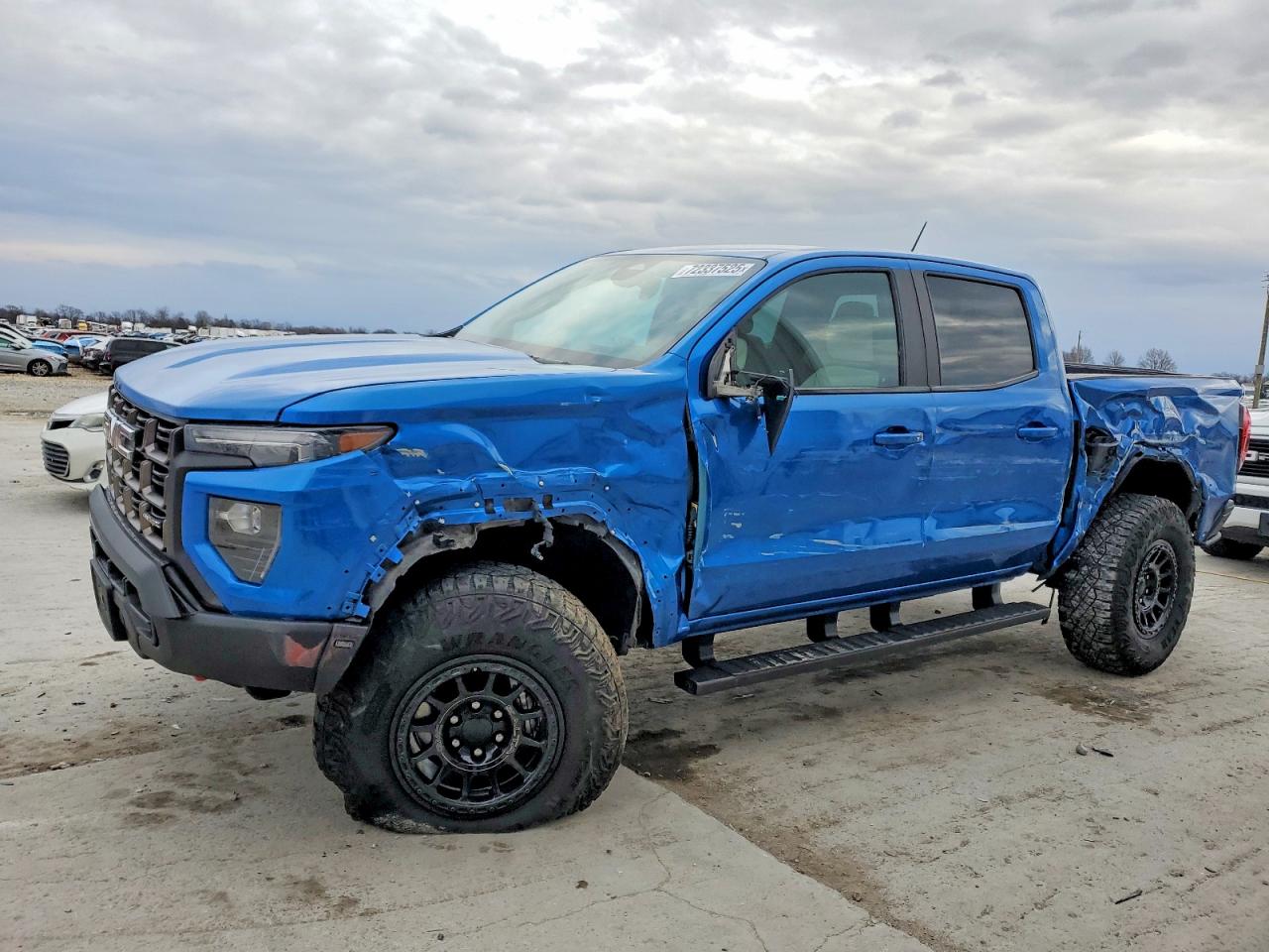 2024 GMC Canyon 4WD AT4X, VIN 1GTP6EEK5R1230788 — Фото с аукциона