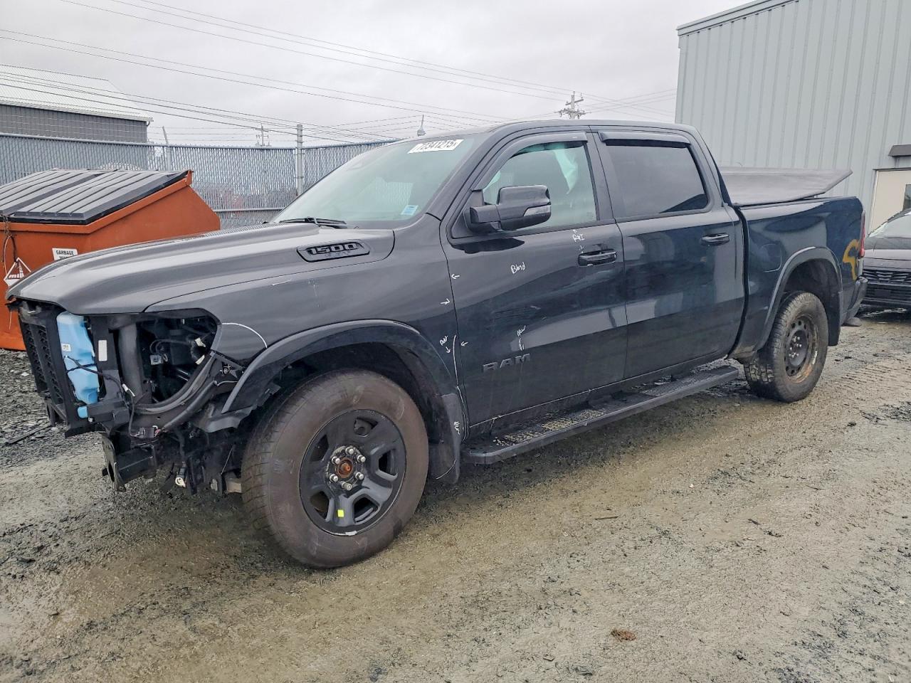 2025 Ram 1500 Big Horn, VIN 1C6SRFFP5SN519063 — Повреждение рамы