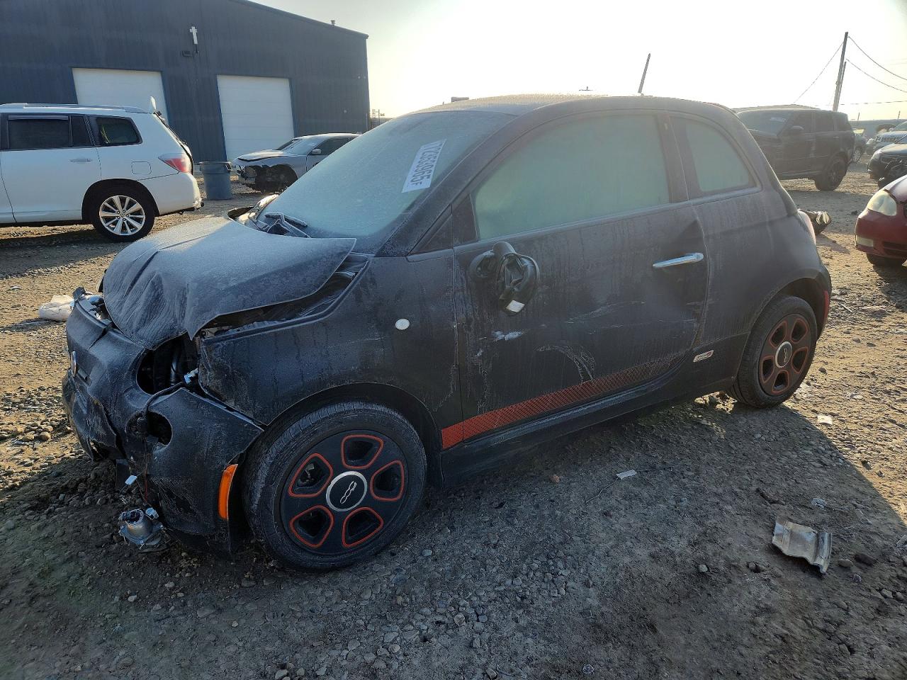 2013 FIAT 500e, VIN 3C3CFFGEXDT732133 — Перед
