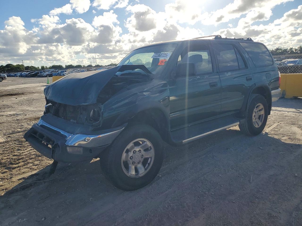 1999 Toyota 4Runner, VIN JT3GM84R8X0047351 — Front end