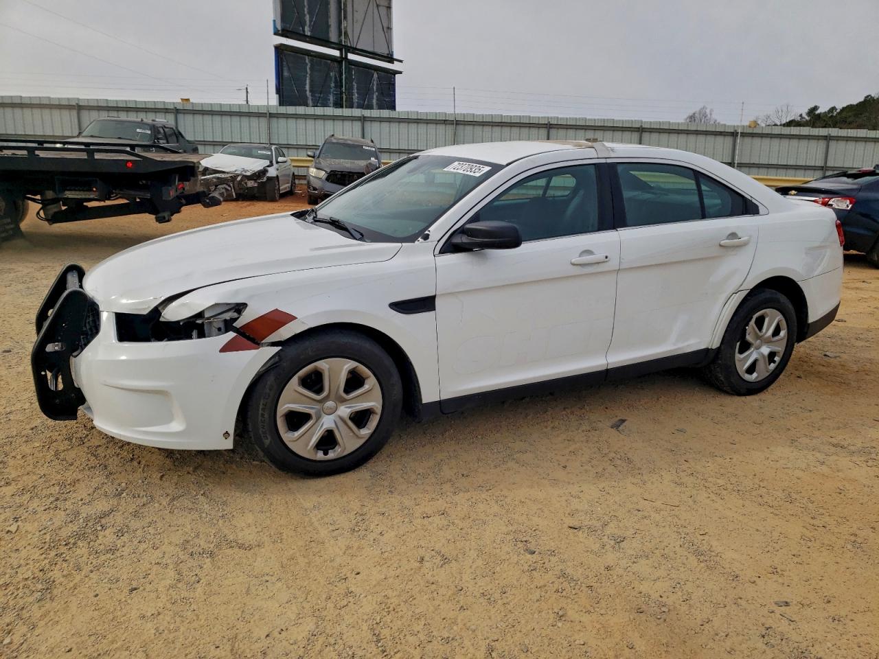 2019 Ford Police Interceptor, VIN 1FAHP2MK6KG108337 — Front end