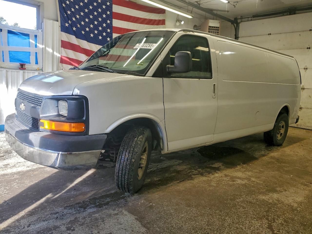 2009 Chevrolet Express G2500, VIN 1GCGG29K691146436 — Undercarriage