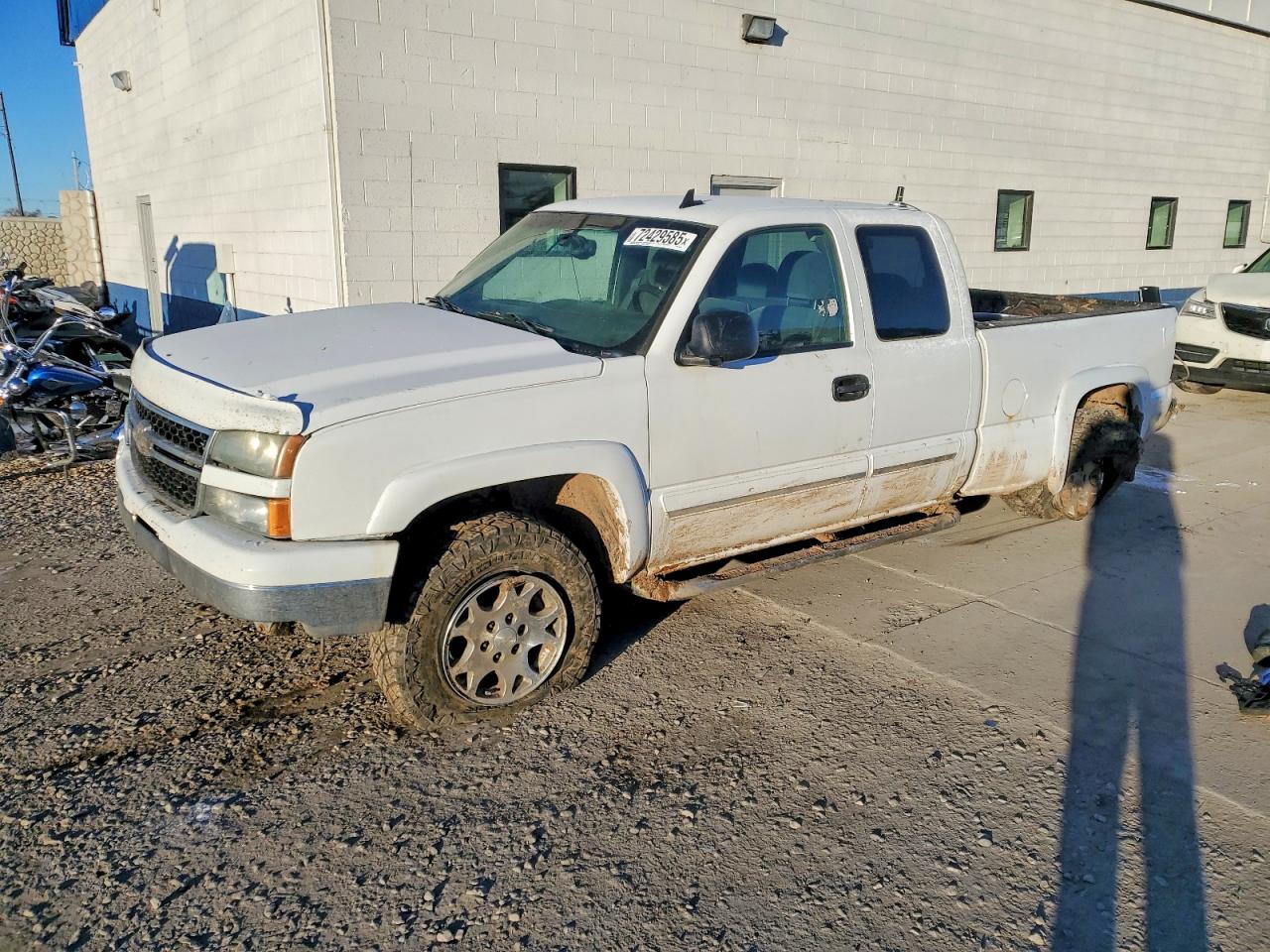 2007 Chevrolet Silverado 1500 LT1, VIN 1GCEK19B57Z128525 — Повреждение рамы