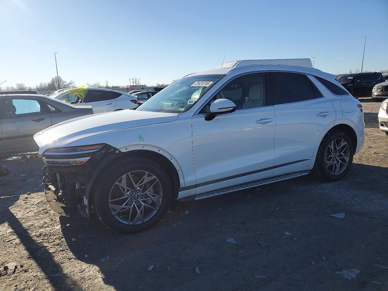 2024 Genesis GV70 2.5T, VIN 5NMMADTB8RH015037 — Front end