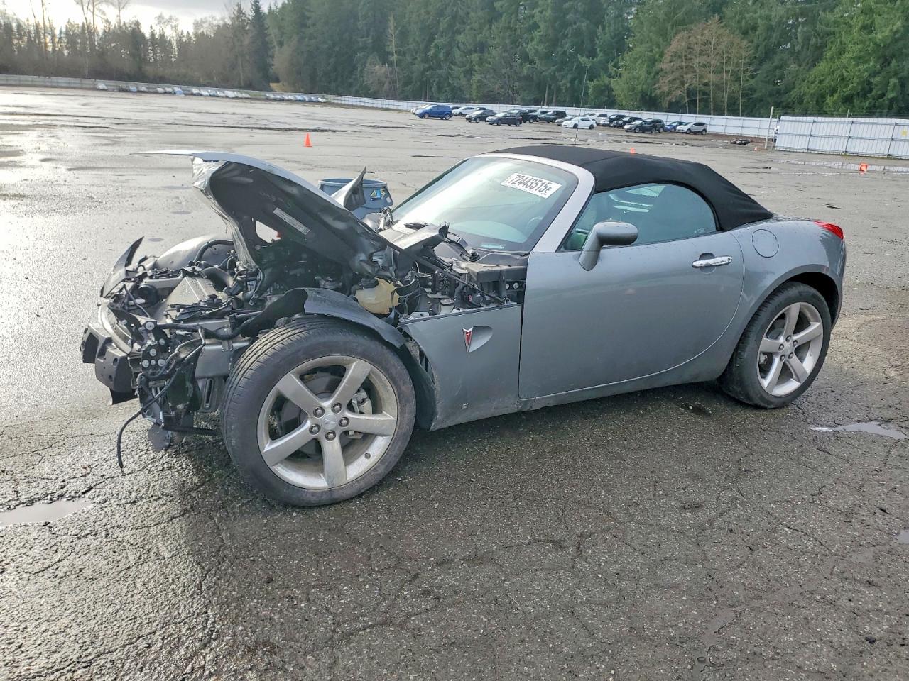 2007 Pontiac Solstice, VIN 1G2MB35B37Y113609 — Front end
