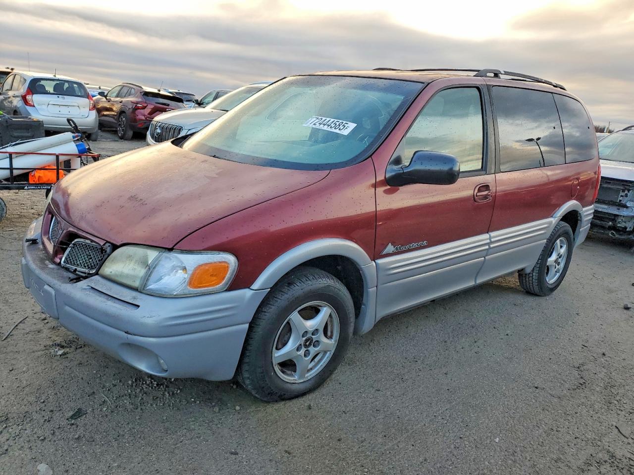 1999 Pontiac Montana, VIN 1GMDU06E6XD296763 — Front end