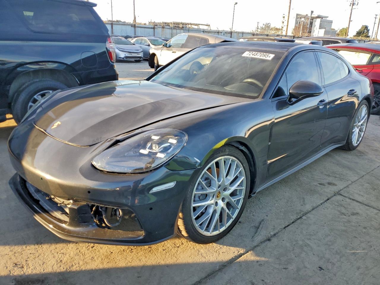 2017 Porsche Panamera, VIN WP0AA2A72HL100409 — Front end