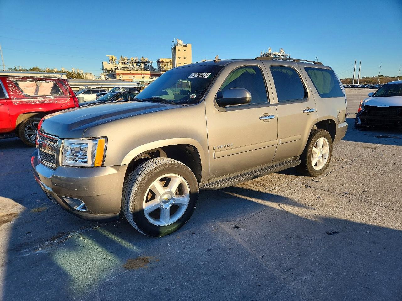2007 Chevrolet Tahoe LT, VIN 1GNFC13J17R253594 — Side