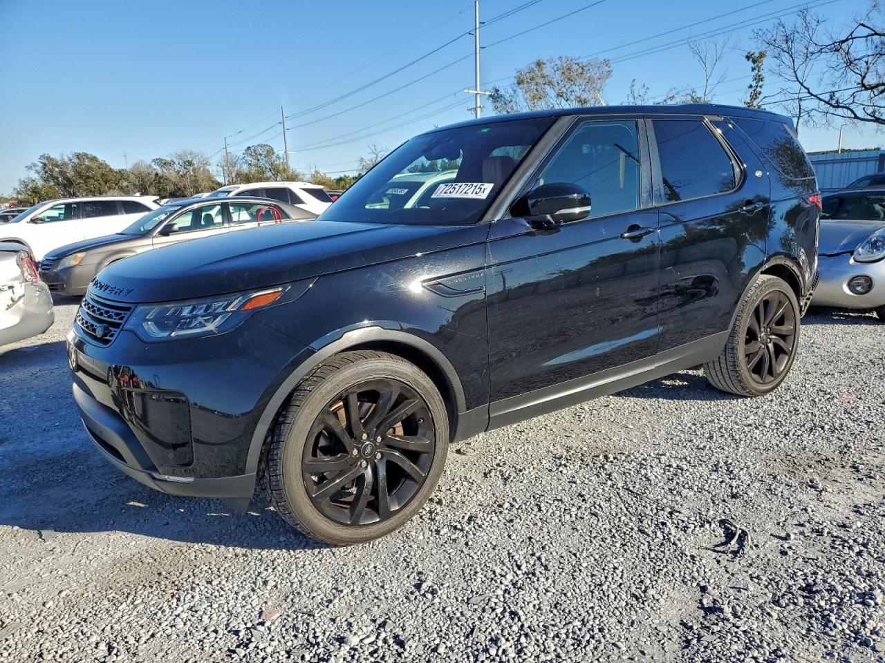2017 Land Rover Discovery HSE Luxury, VIN SALRHBBV8HA024811 — Rear end