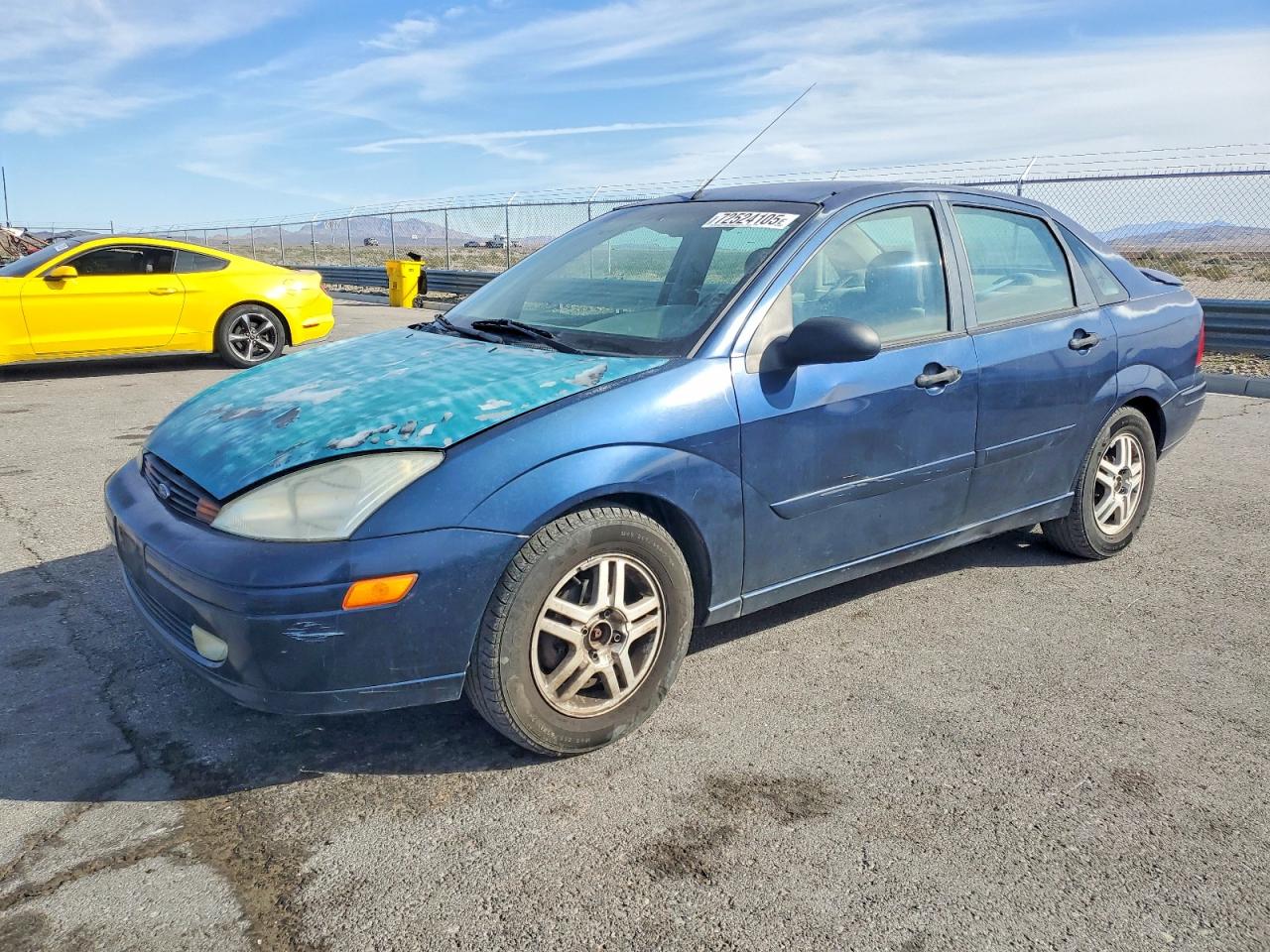 2001 Ford Focus SE, VIN 1FAFP343X1W156403 — Перед