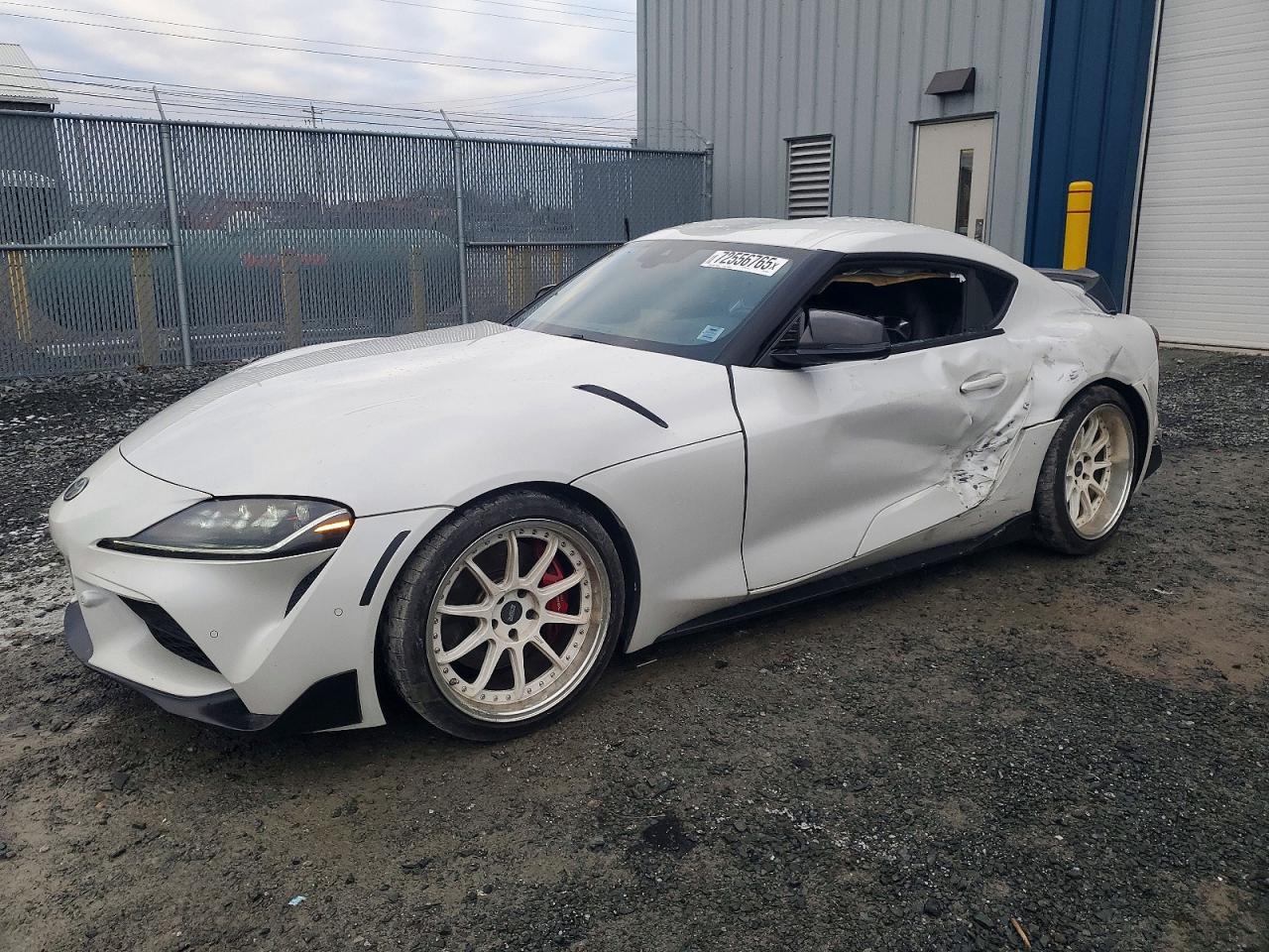 2021 Toyota Supra Premium, VIN WZ1DB0C07MW035405 — Side