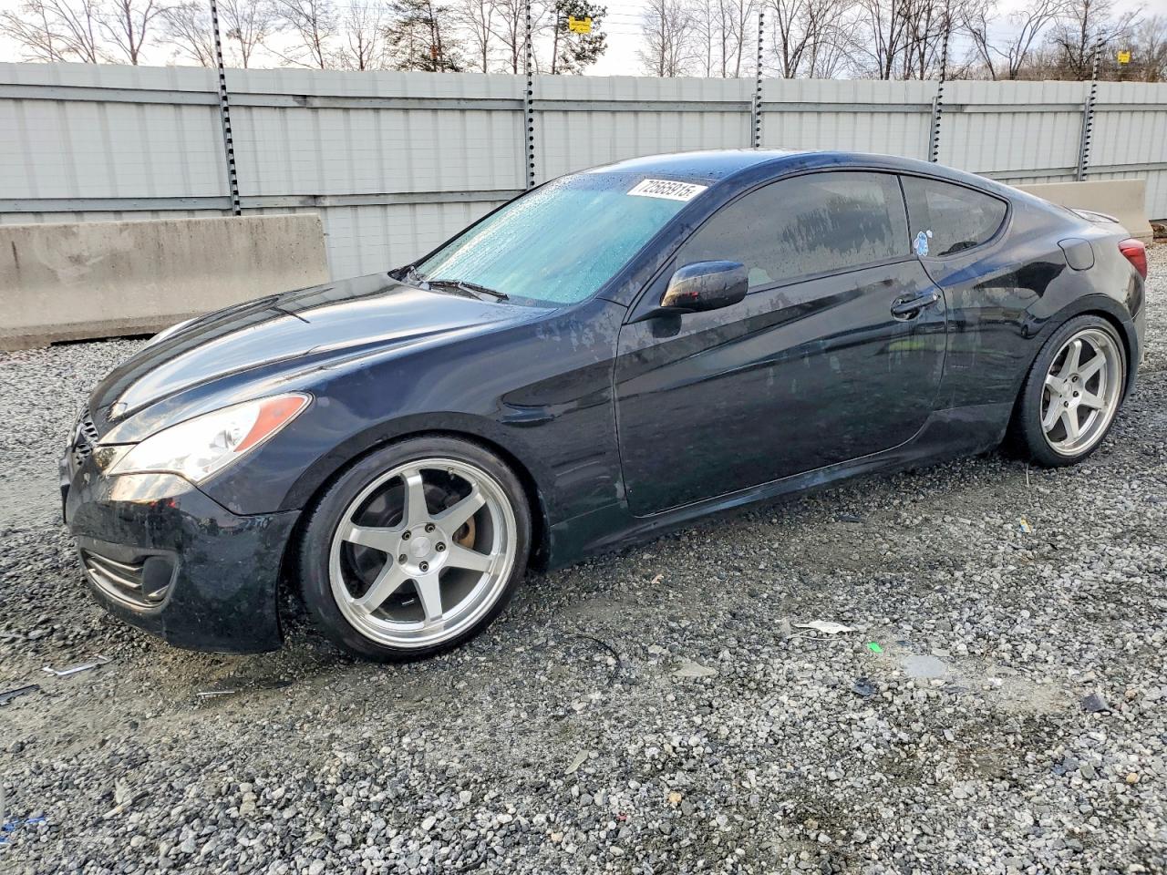 2012 Hyundai Genesis Coupe Premium, VIN KMHHT6KD1CU068992 — Auction photo 1 of 14