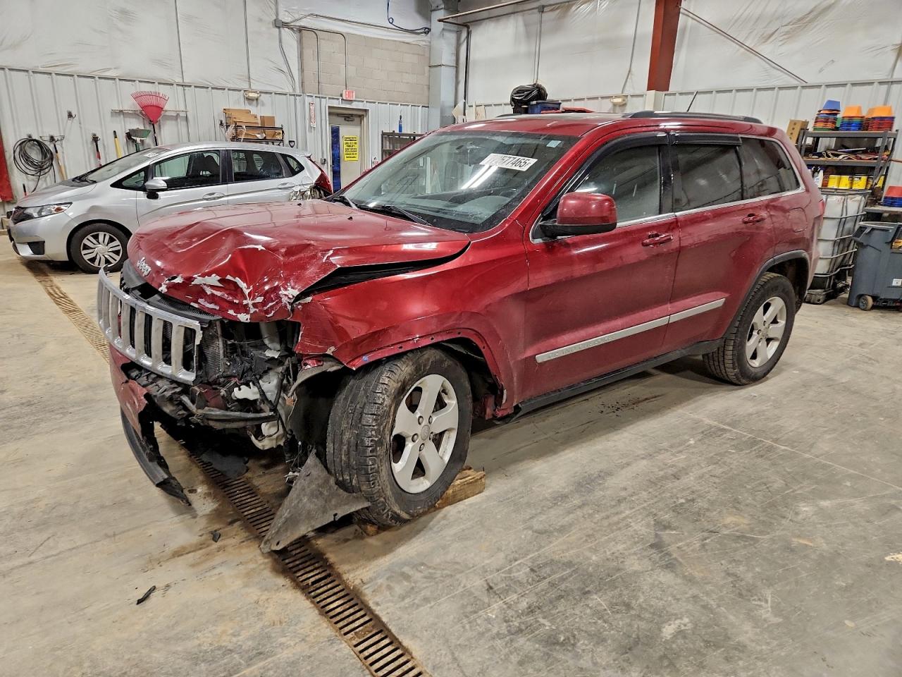 2013 Jeep Grand Cherokee Laredo, VIN 1C4RJFAG5DC506513 — Auction photo 1 of 4