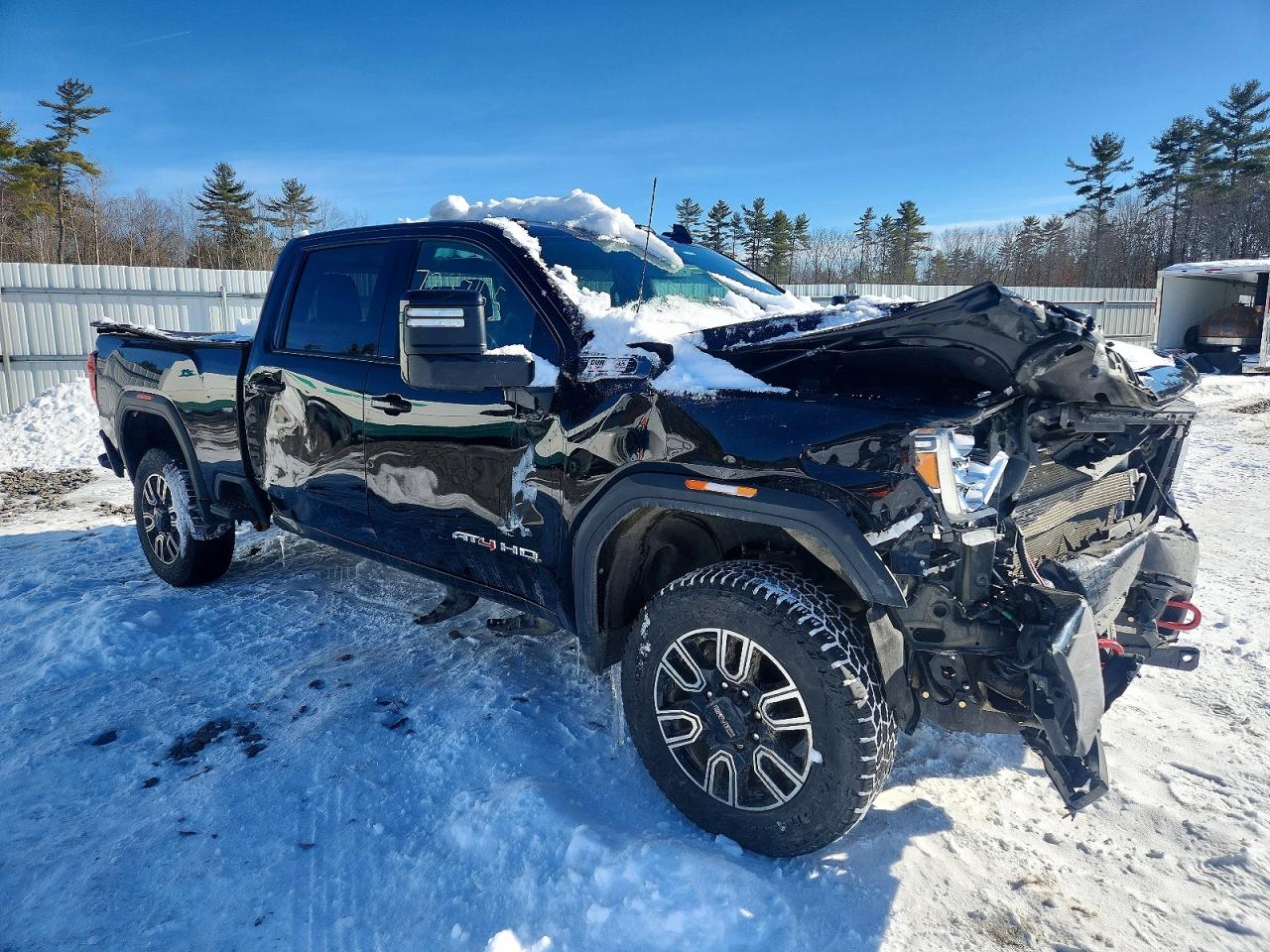 2023 GMC Sierra 3500HD AT4, VIN 1GT49VEY5PF129538 — Front end