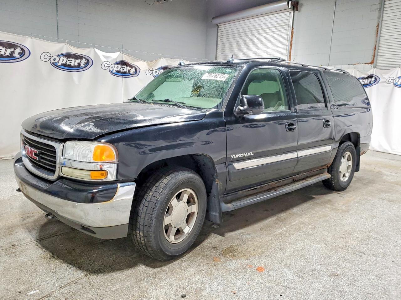 2005 GMC Yukon XL SLT, VIN 1GKFK16Z15J175122 — Front end