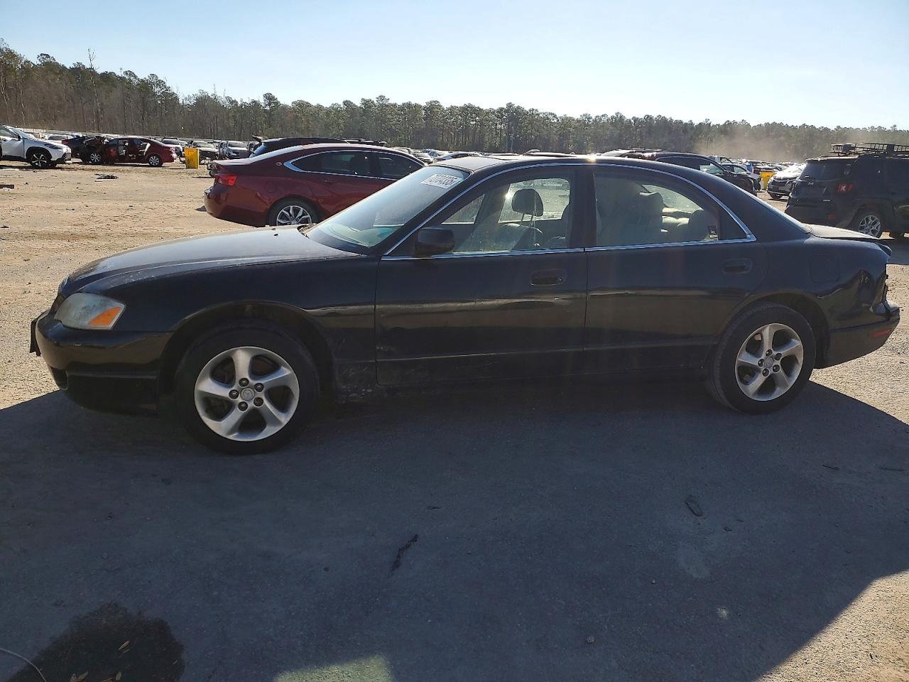 2002 Mazda Millenia P, VIN JM1TA221621722792 — Side