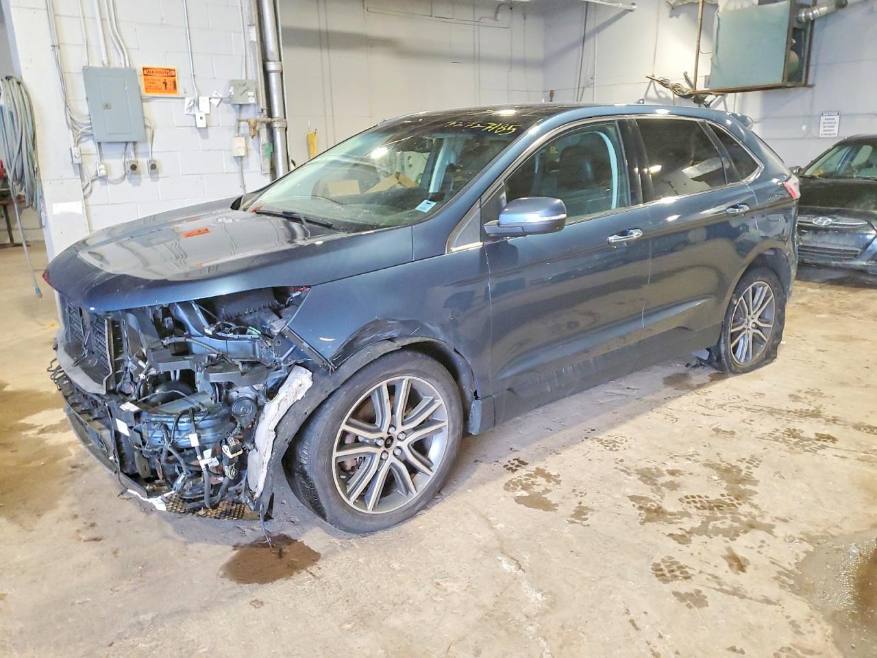 2019 Ford Edge Titanium, VIN 2FMPK4K98KBB05894 — Front end